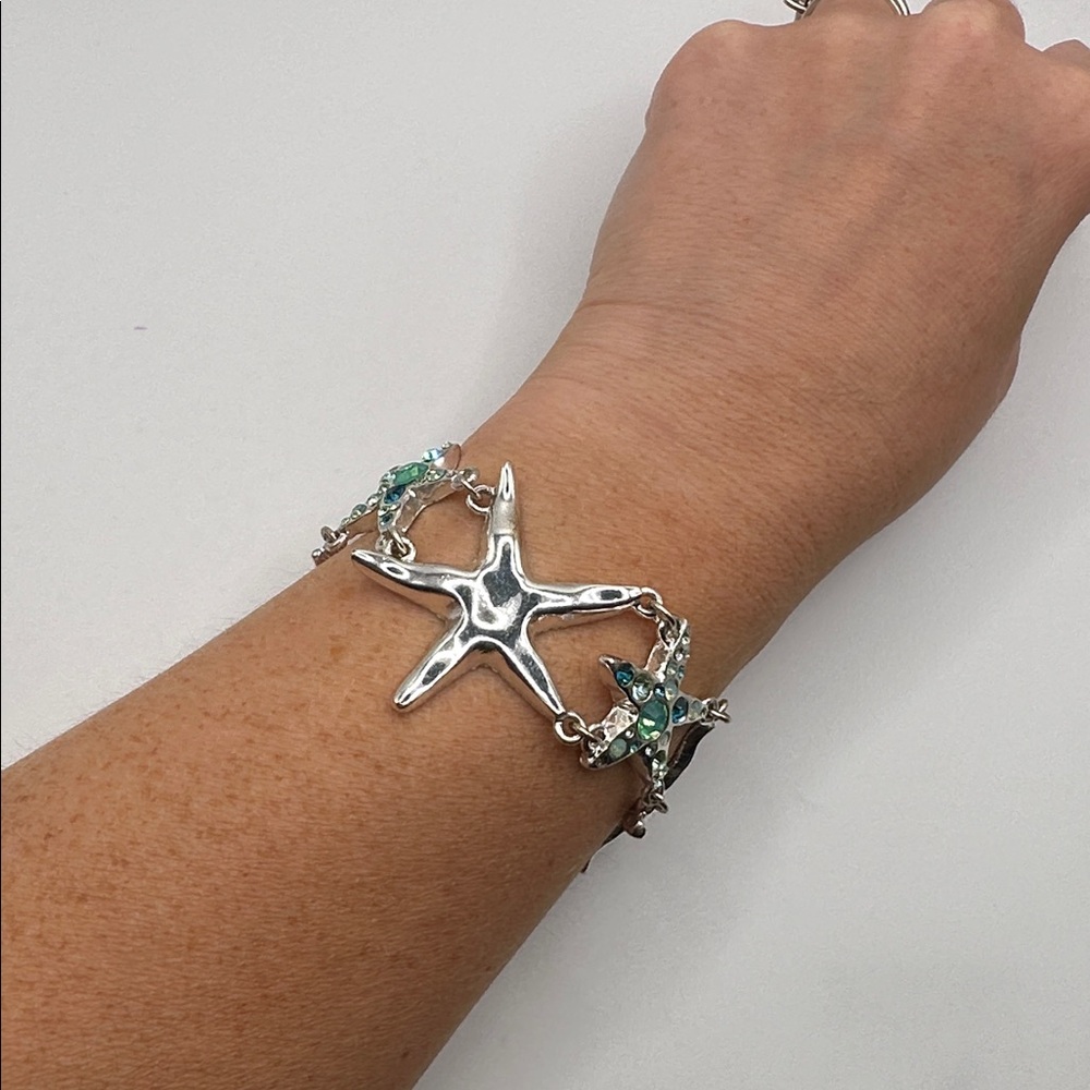 Lot of 2 Starfish Bracelets - Cuff, Gold Tone & Silvertone, Gemstones Green Blue - Picture 5 of 7